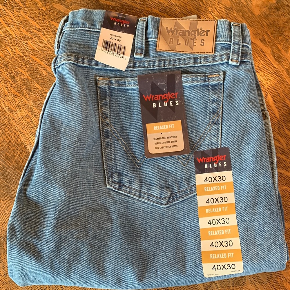 40x30 NWT Men’s Wrangler Blues